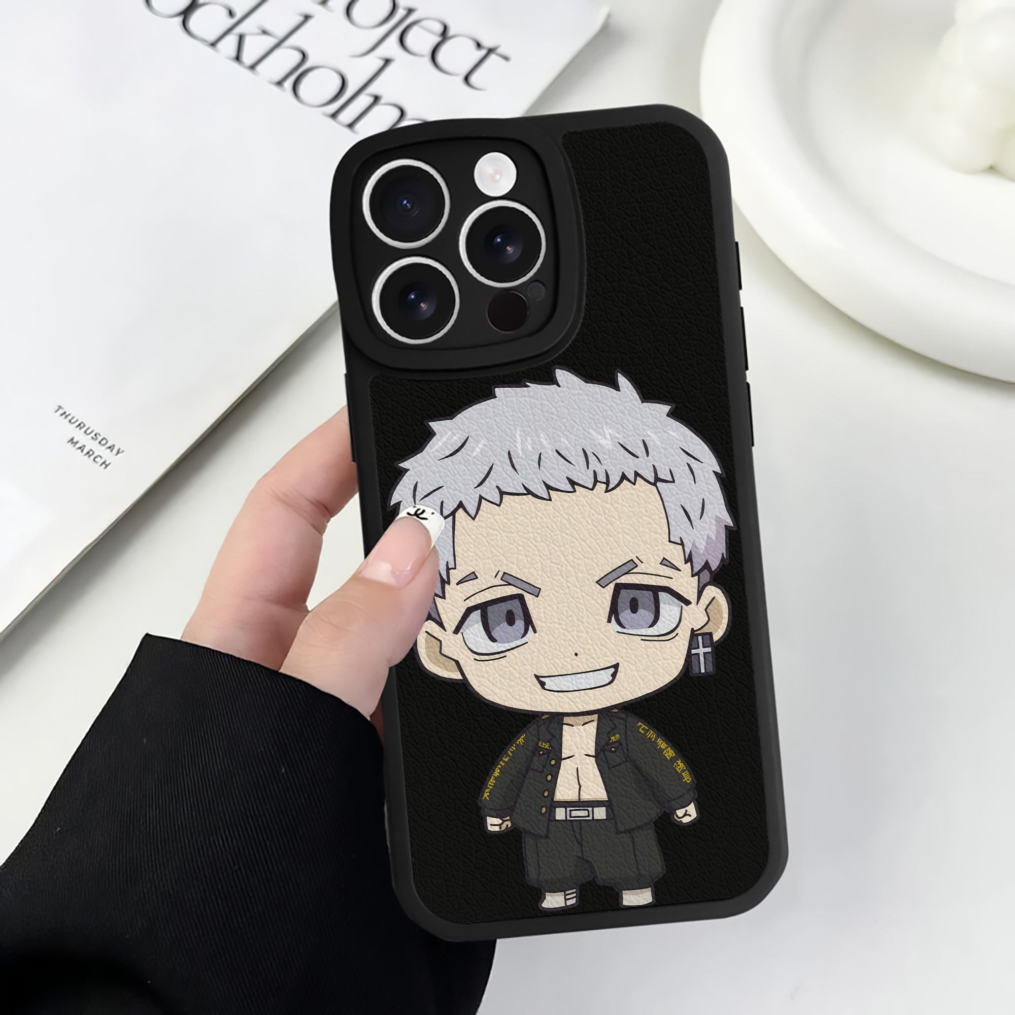 （画像用） 東京リベンジャーズ Tokyo Revengers 【iPhone 16シリーズ対応】シリコンスマホケース（レザー調） 材質：シリコン